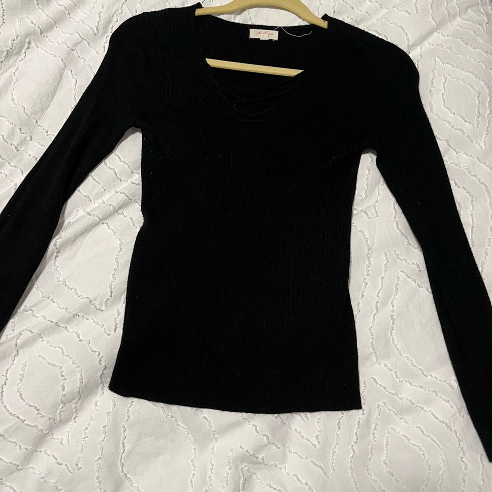 Long sleeve strappy chest top
